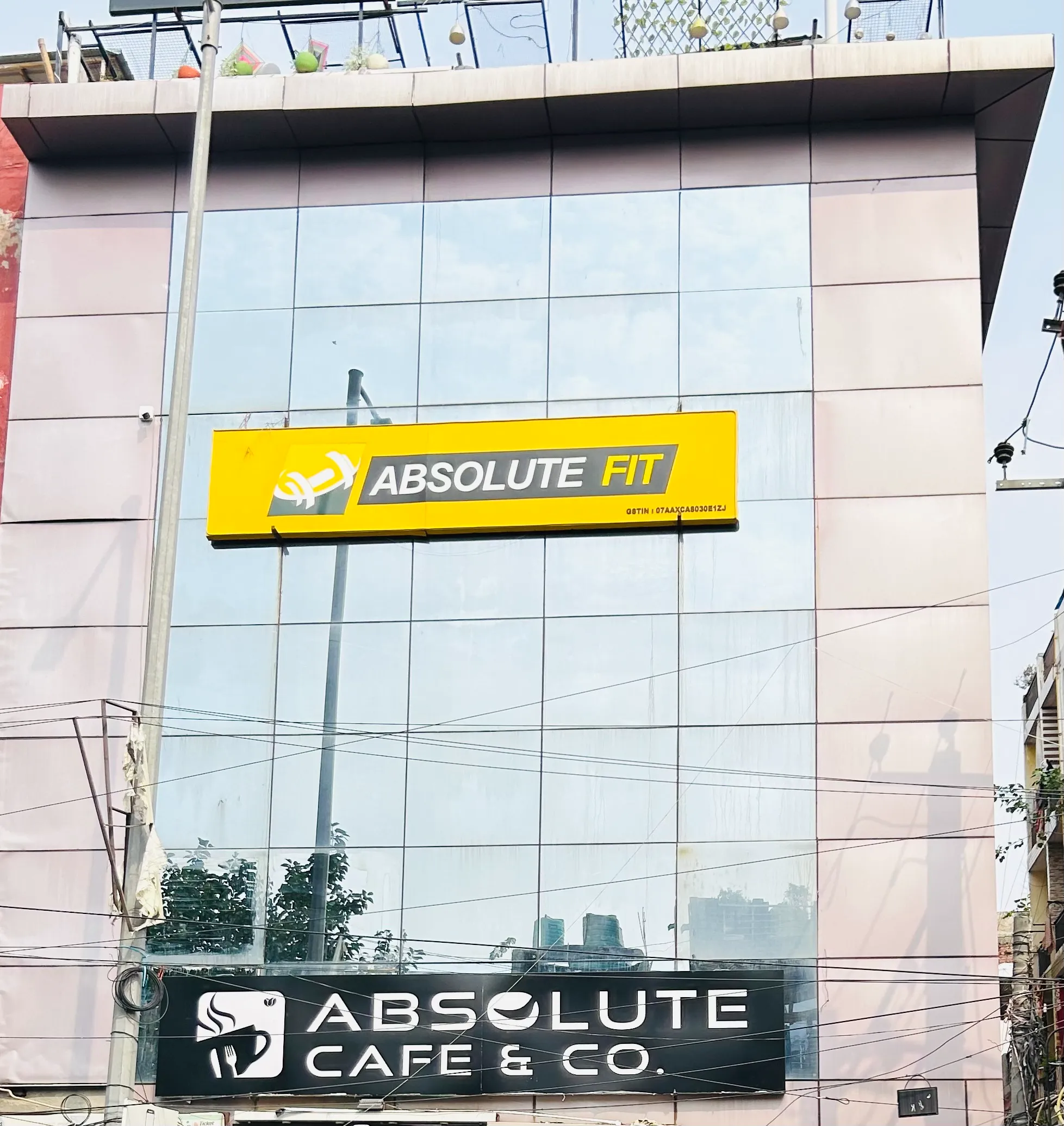 Absolute Cafe — entrance